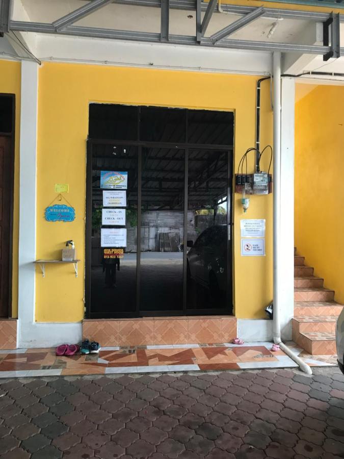 Rumah Hentian Ayah Kampung Kuala Besut Exteriör bild