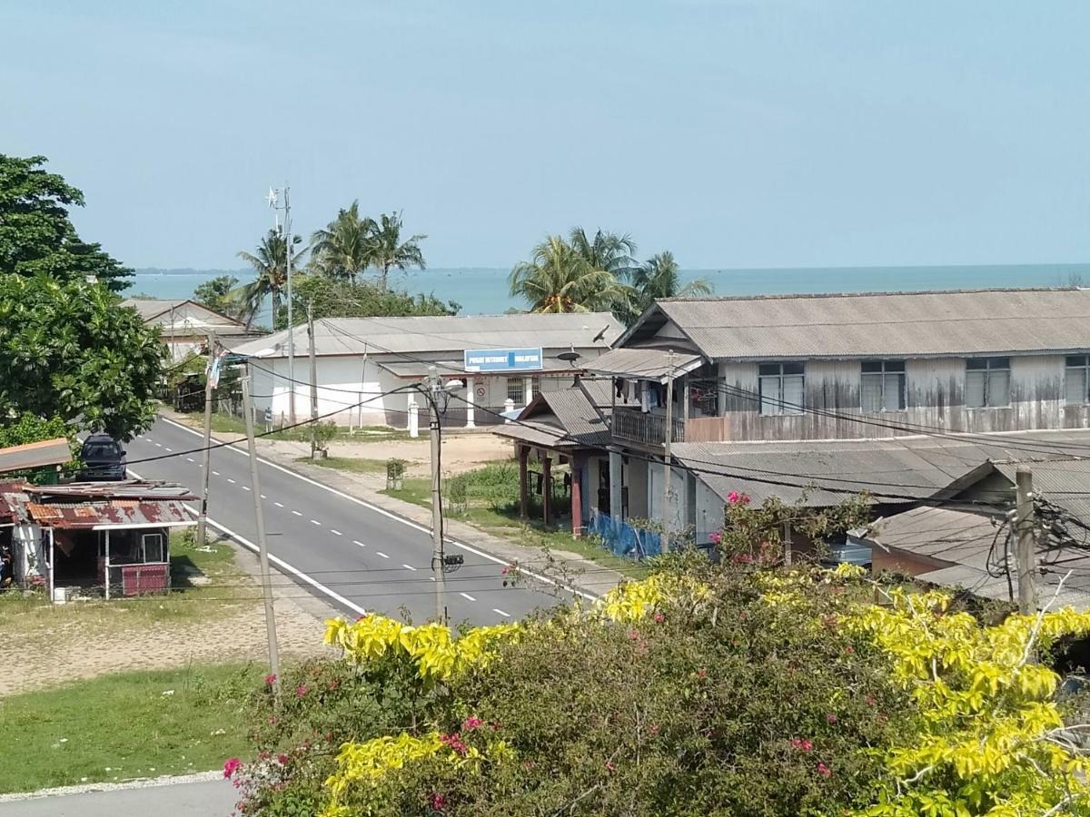 Rumah Hentian Ayah Kampung Kuala Besut Exteriör bild